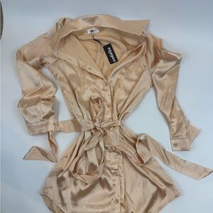 Women’s Small Satin Champagne Peachy Shirt Dress sexy